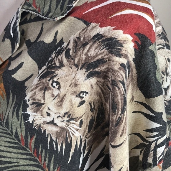 LADY CARIBOU X-LARGE LION BUTTON UP BLOUSE - Picture 6 of 9